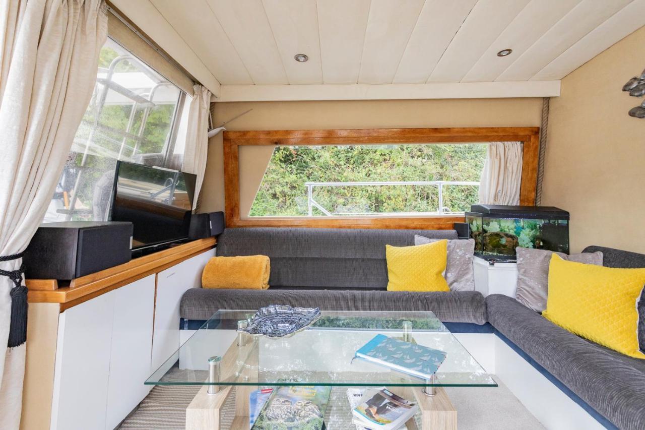 Eucala Motor Yacht Ξενοδοχείο East Molesey Εξωτερικό φωτογραφία