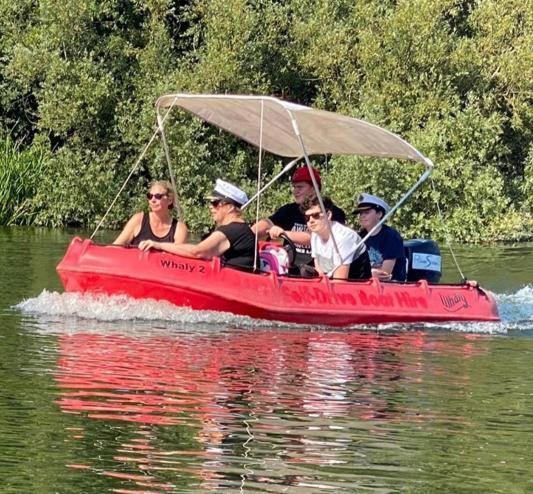 Eucala Motor Yacht Ξενοδοχείο East Molesey Εξωτερικό φωτογραφία