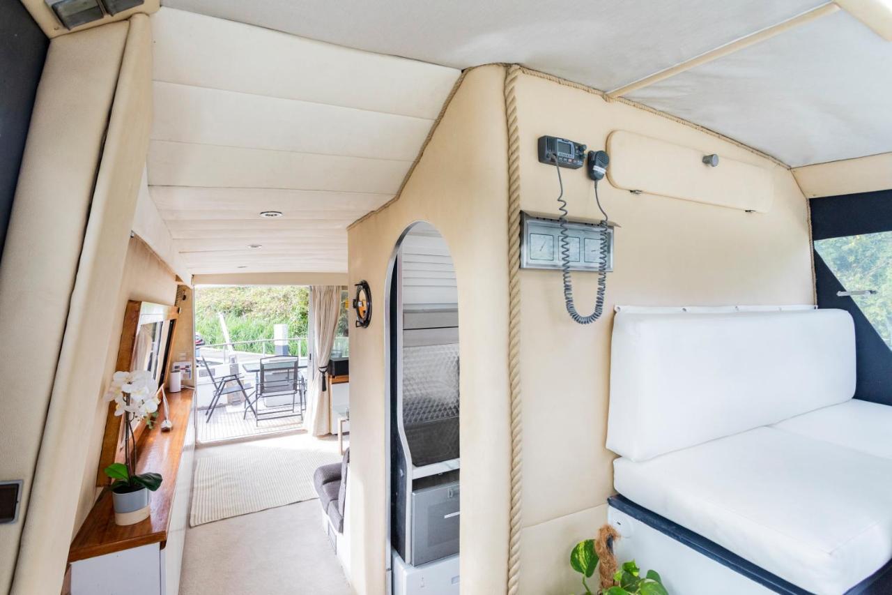 Eucala Motor Yacht Ξενοδοχείο East Molesey Εξωτερικό φωτογραφία